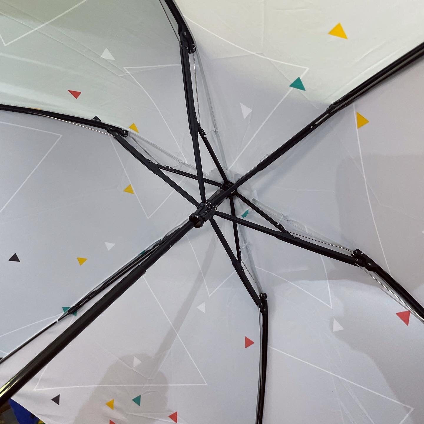 Sankaku Umbrella, 2 Colors