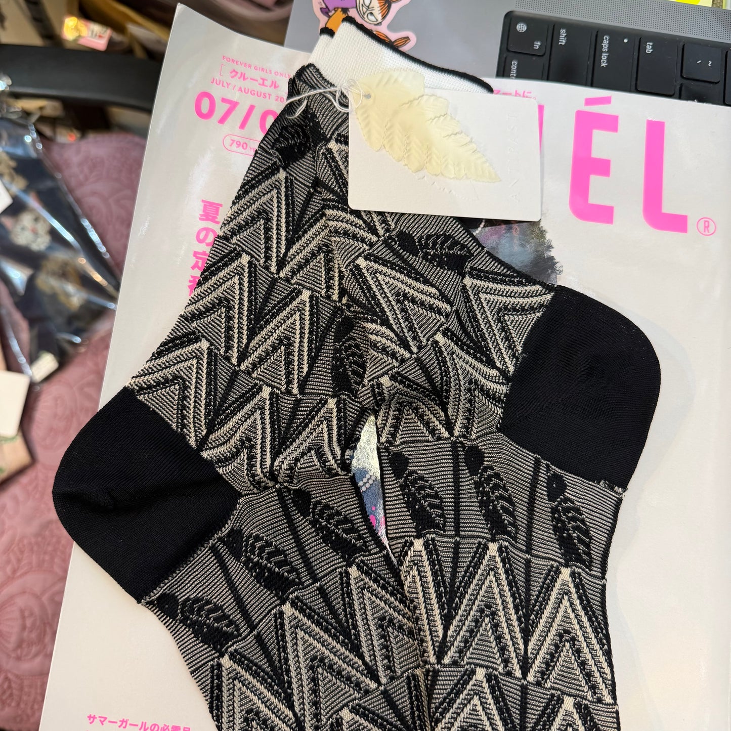 Antipast Leaf Bird Black Socks, made in Japan