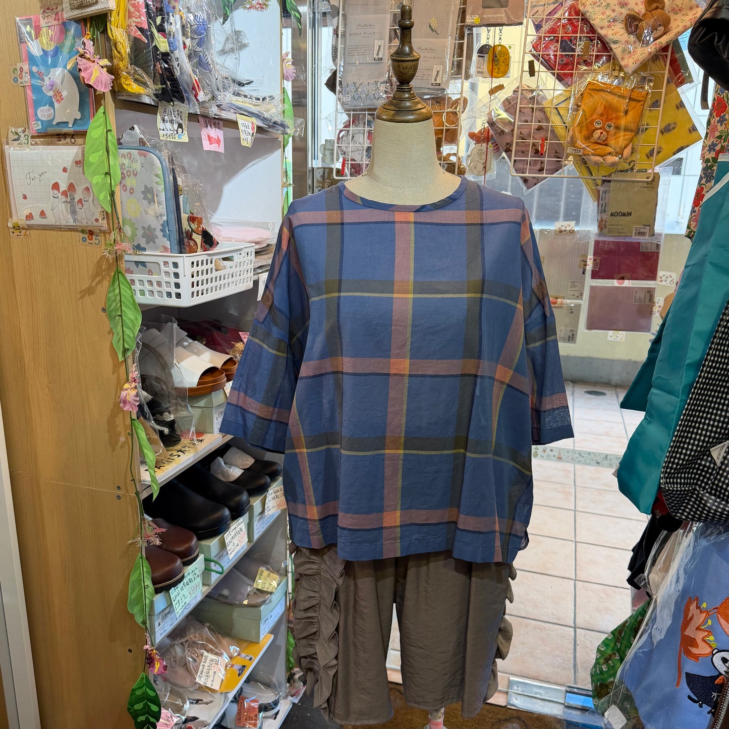 Days Checked Blouse, 2 Colors, made in Japan