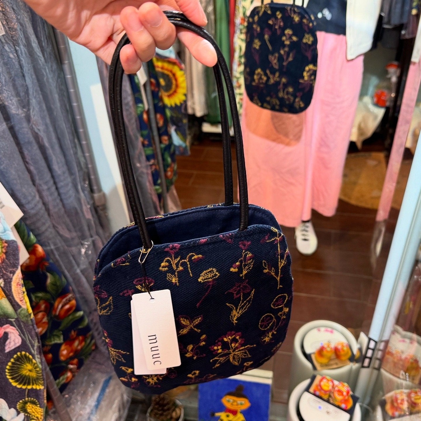 Muuc Embroidery Floral Small Handbag, 2 Colors, made in Japan