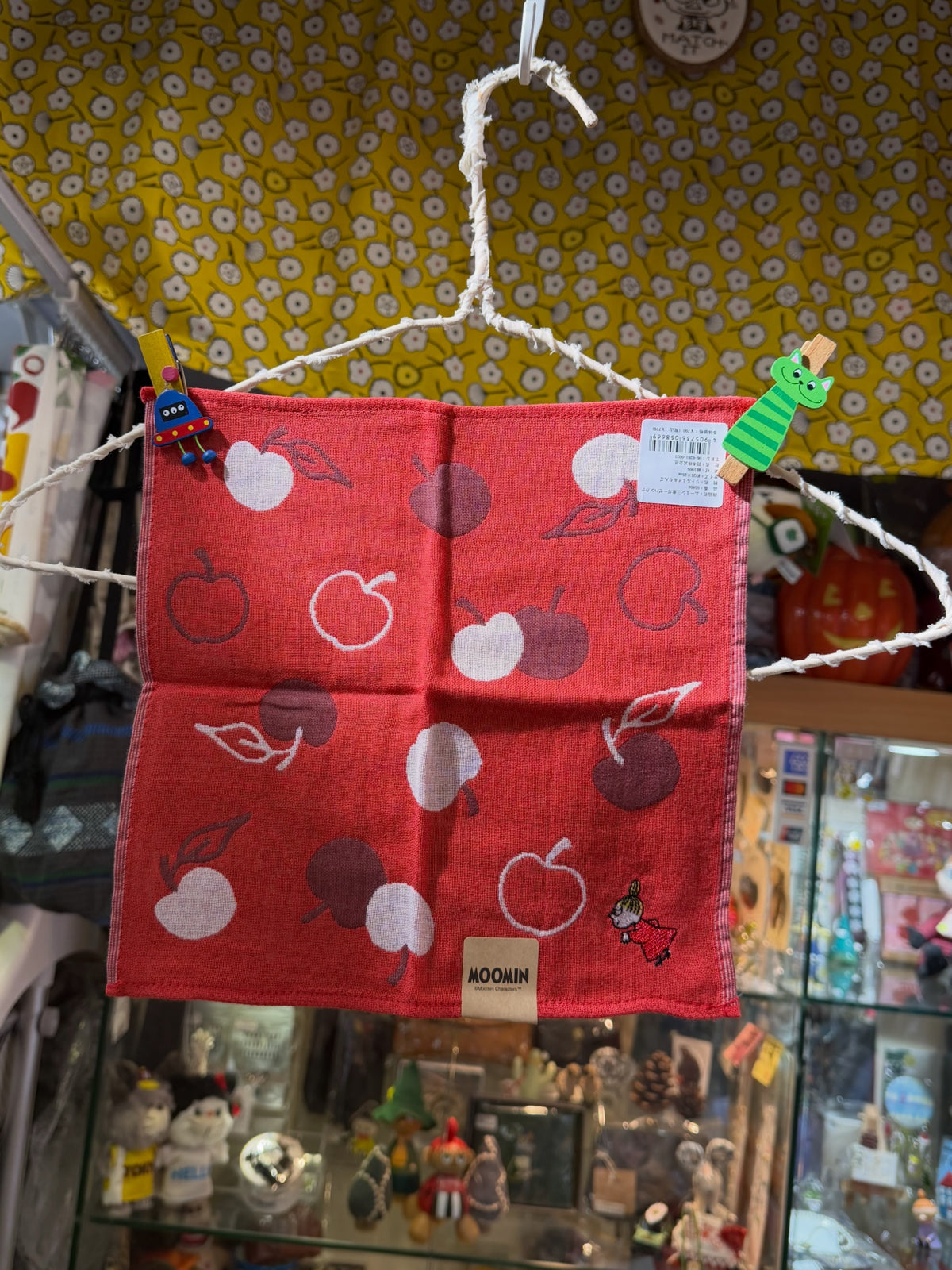 Little My & Apple Triple-Layer Gauze Handkerchief, Towel, Reversible, made in Japan