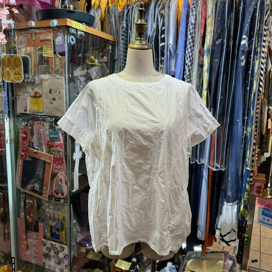 EXTRA20- Sun Valley Floral Embroidery Top, 2 Colors