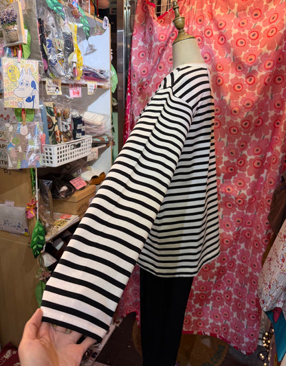 Aug Black x White Striped T-shirt, size 2, made in Japan