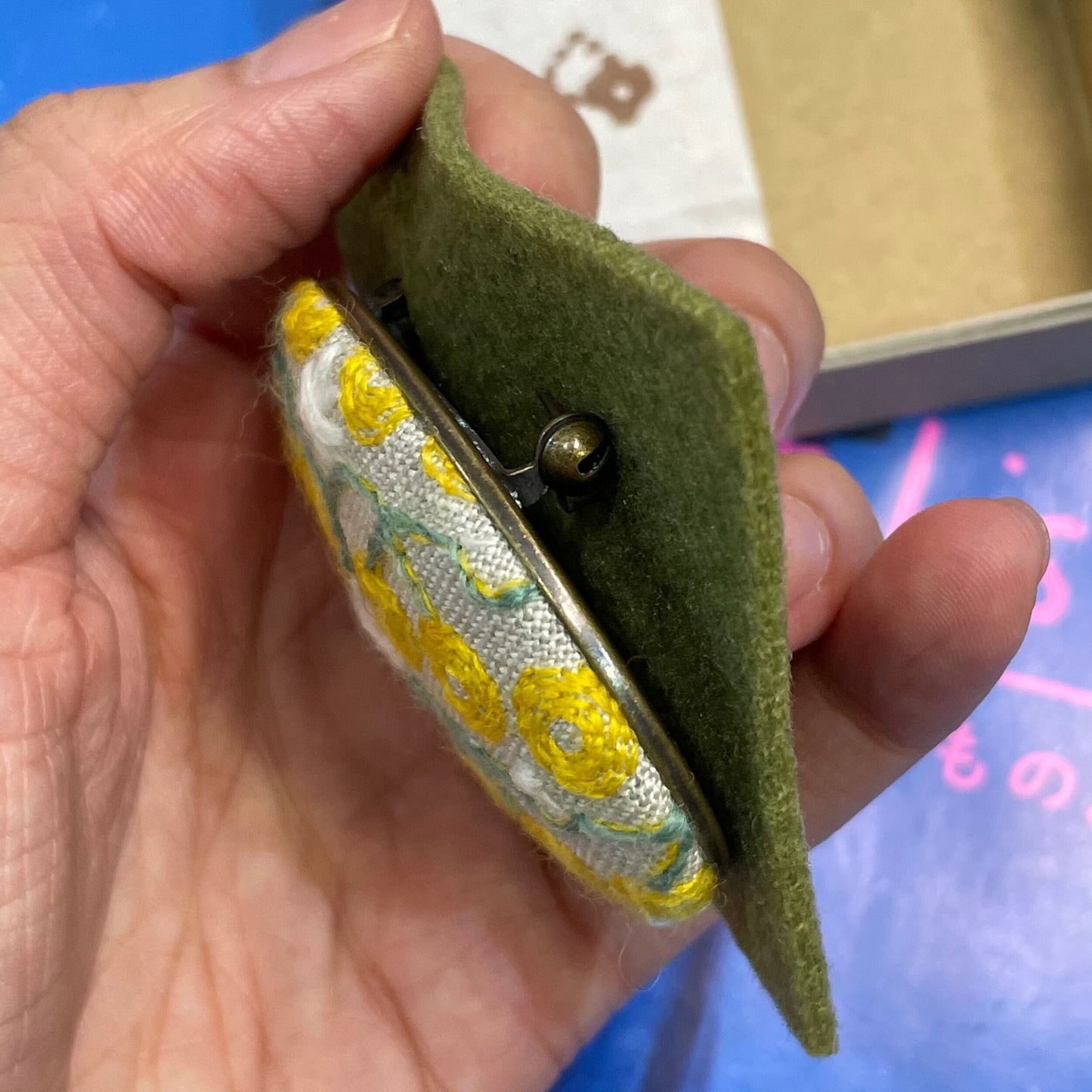 Yosooi Embroidery Brooch, made in Japan