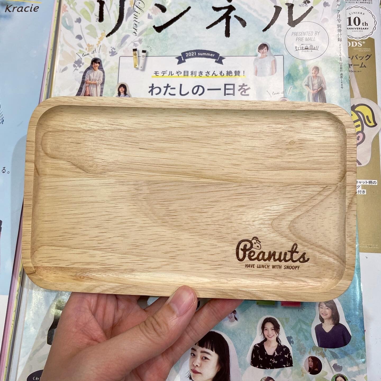 Sale- Peanut Snoopy Wooden Plate S, made in Korea