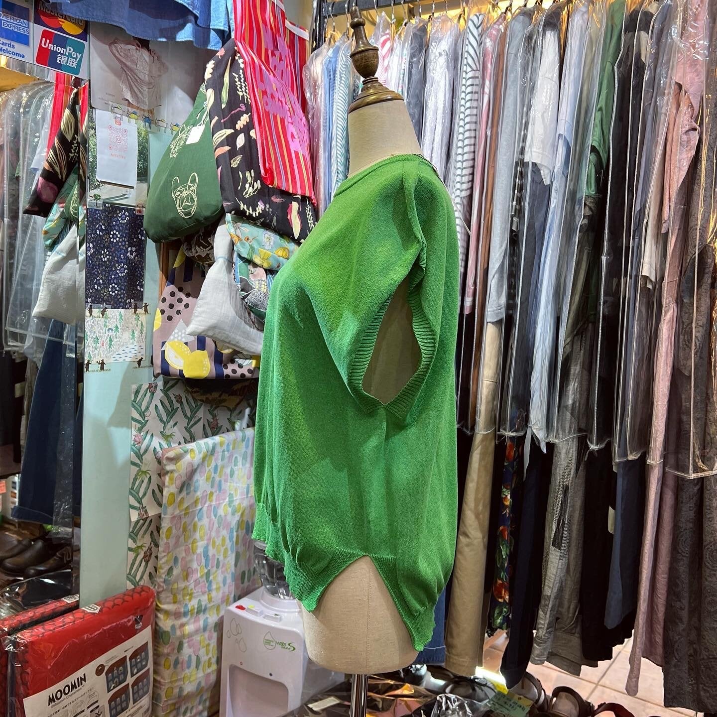 EXTRA20- Hands of Creation Green Vest Top, made in Japan