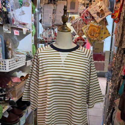 Le colis Beige Striped T-shirt, Cool Comfort Fabric