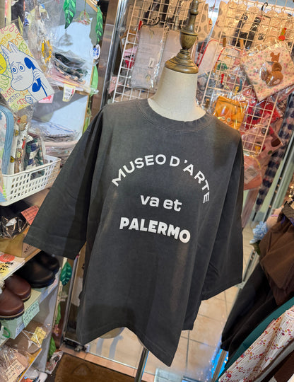 Estroislose Museod’arte T-shirt, 2 Colors, made in Japan