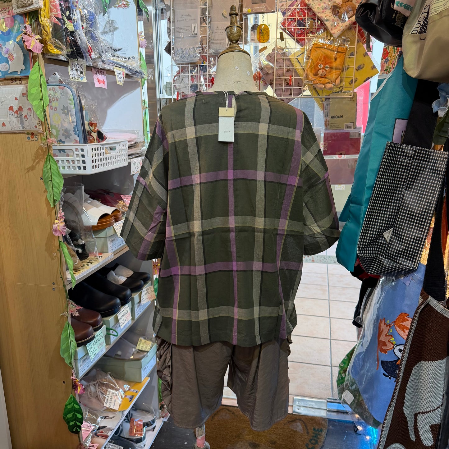 Days Checked Blouse, 2 Colors, made in Japan