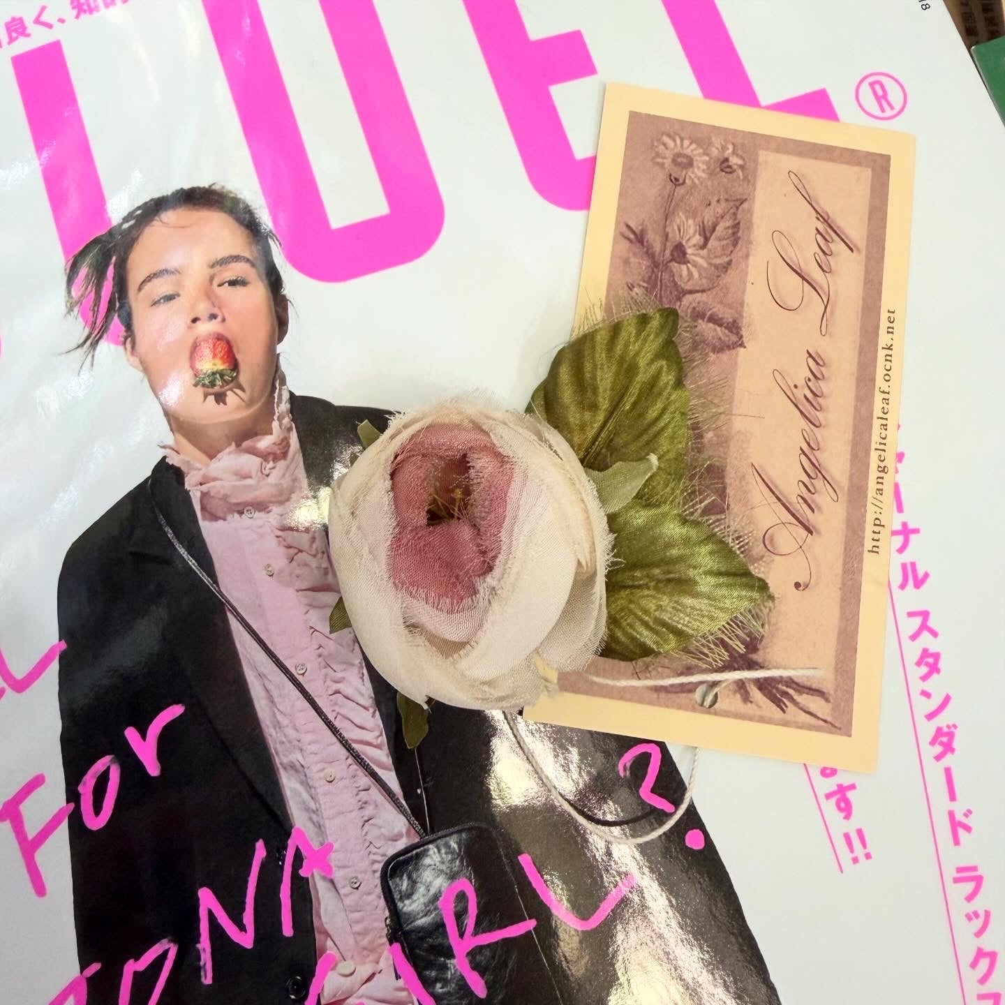 AngelicaLeaf Dyeing Rose Brooch, made in Japan, Limited Edition
