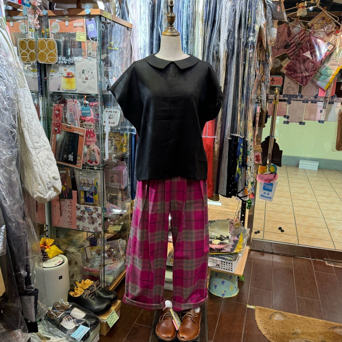 Vent d Ouest Black Linen Top, made in Japan
