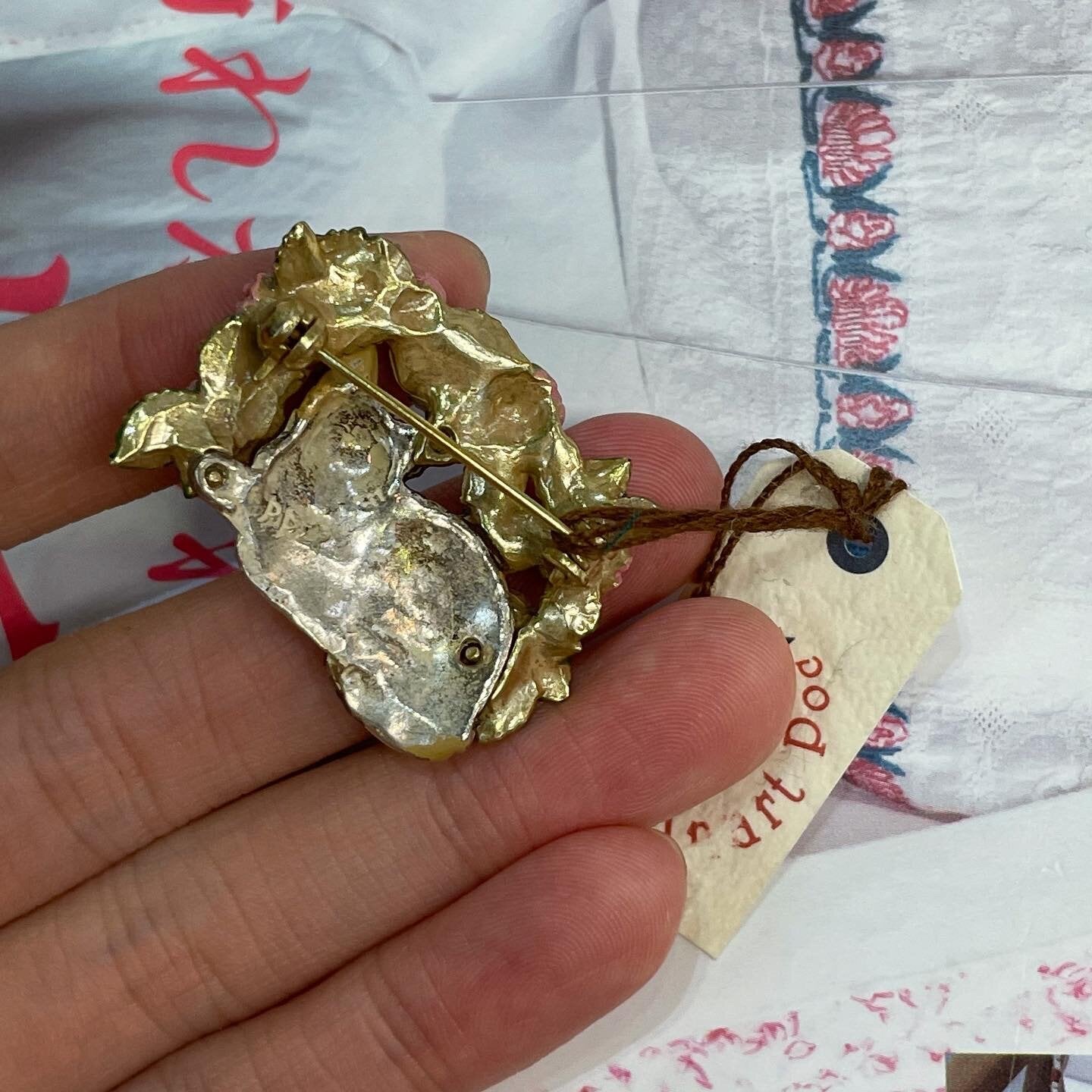 Palnart Poc Cat in the Garden Brooch, made in Japan