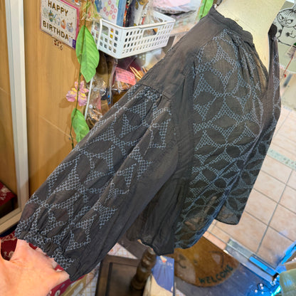 Estroislose Embroidery Charcoal Blouse, made in Japan