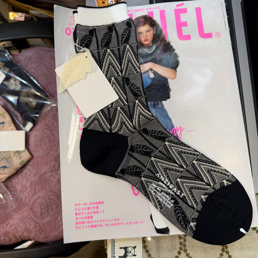 Antipast Leaf Bird Black Socks, made in Japan