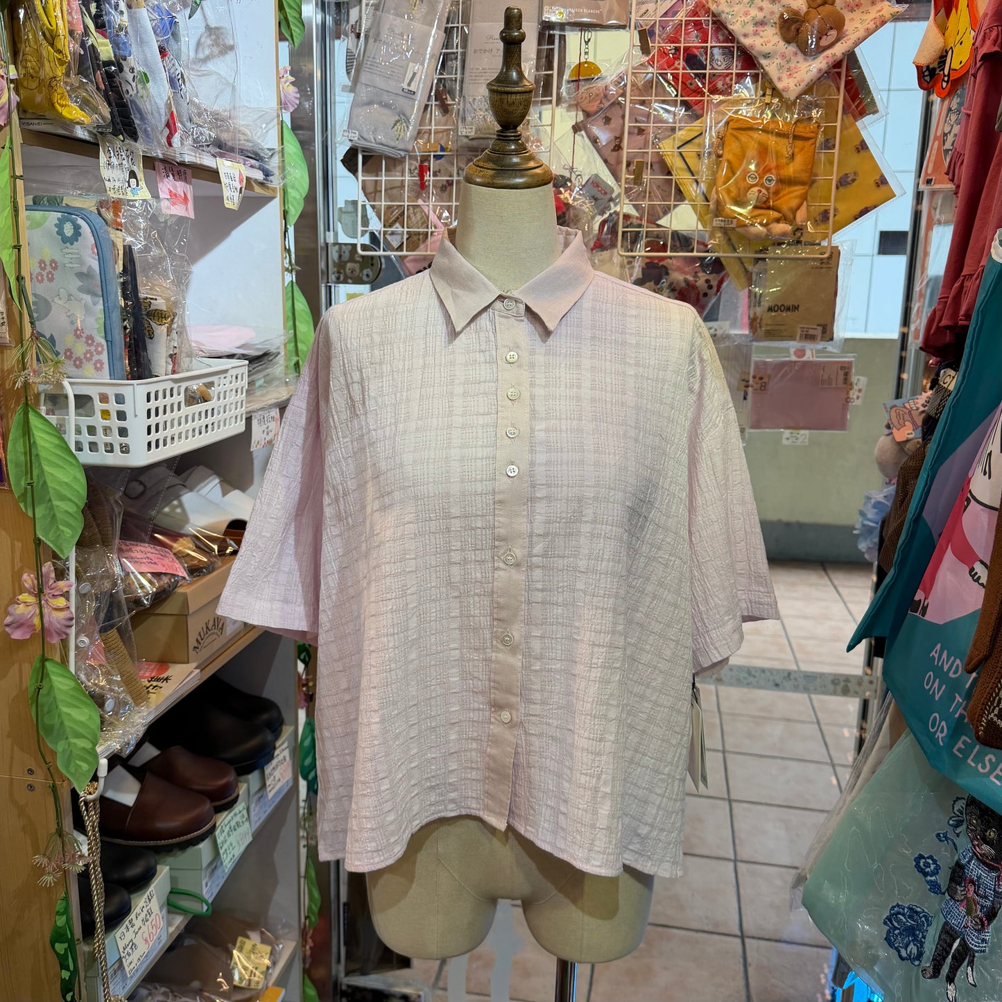 Hands of creation Shirt, 2 Colors, made in Japan