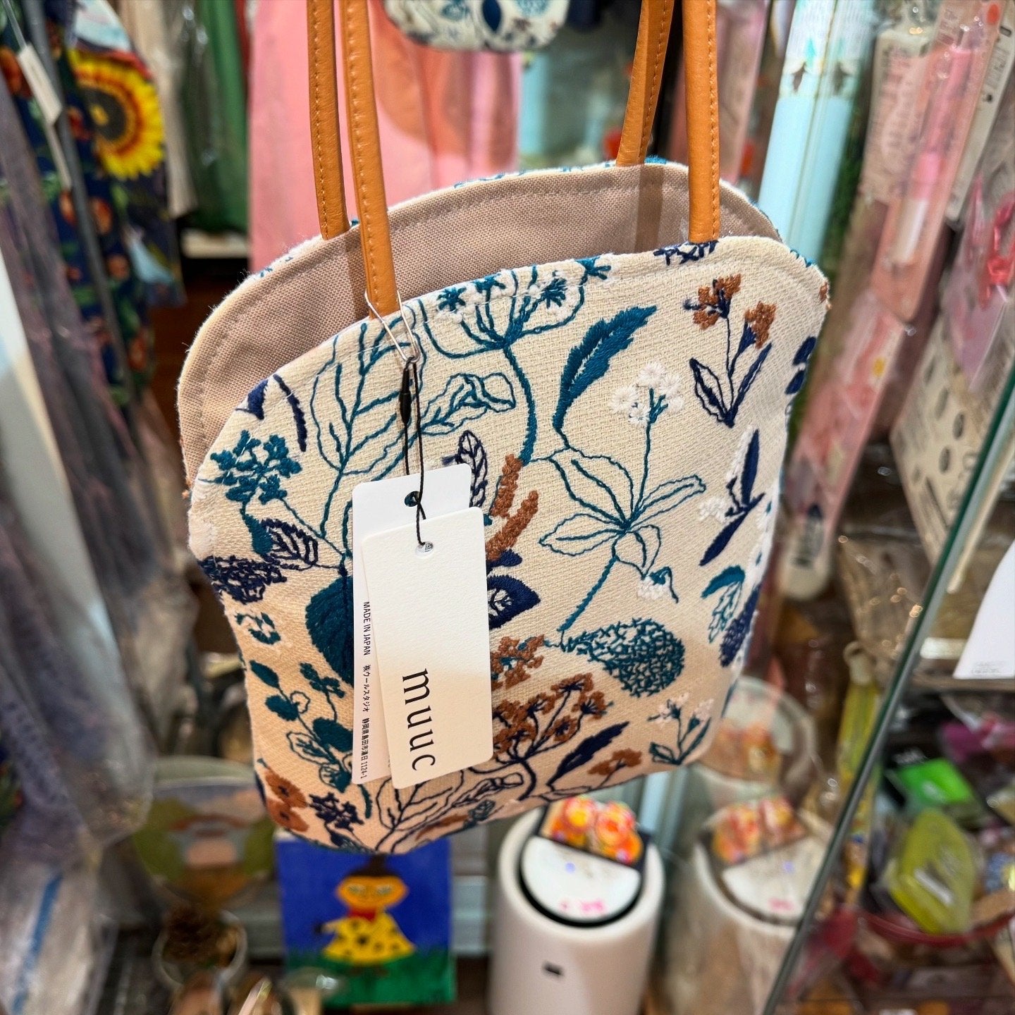 Muuc Embroidery Floral Small Handbag, 2 Colors, made in Japan
