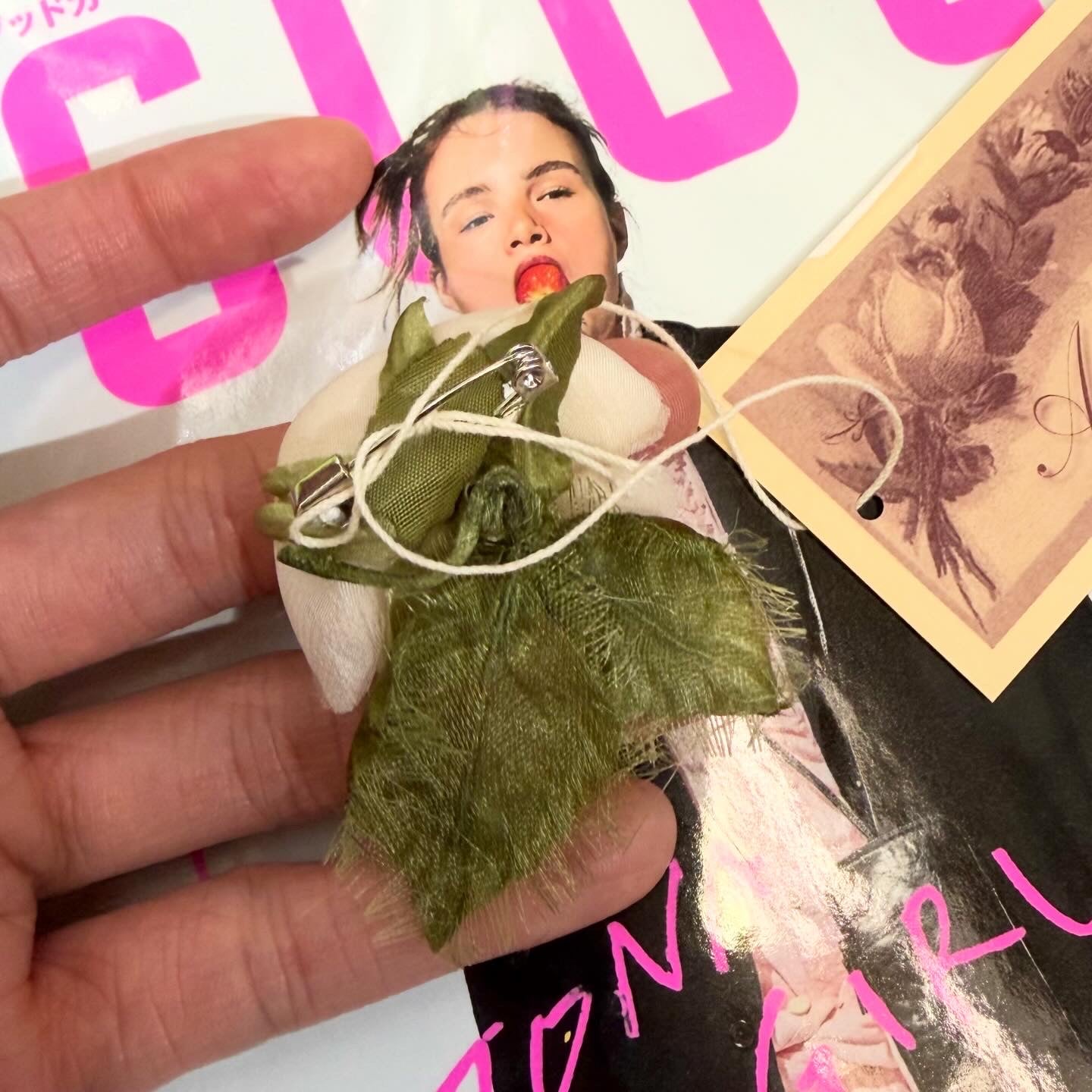 AngelicaLeaf Dyeing Rose Brooch, made in Japan, Limited Edition