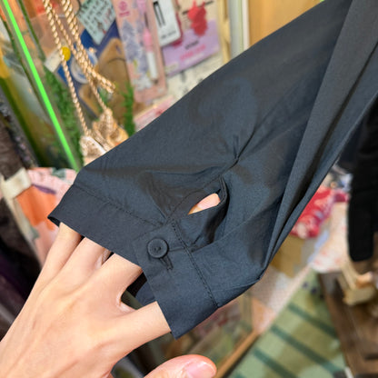 Blue Willow Circle Embroidery Black Shirt