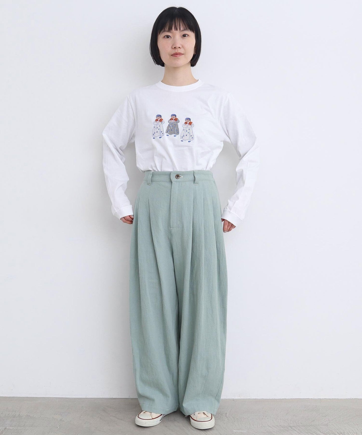 Sale- l'atelier du savon Grandma Embroidery T-shirt, 2 Colors