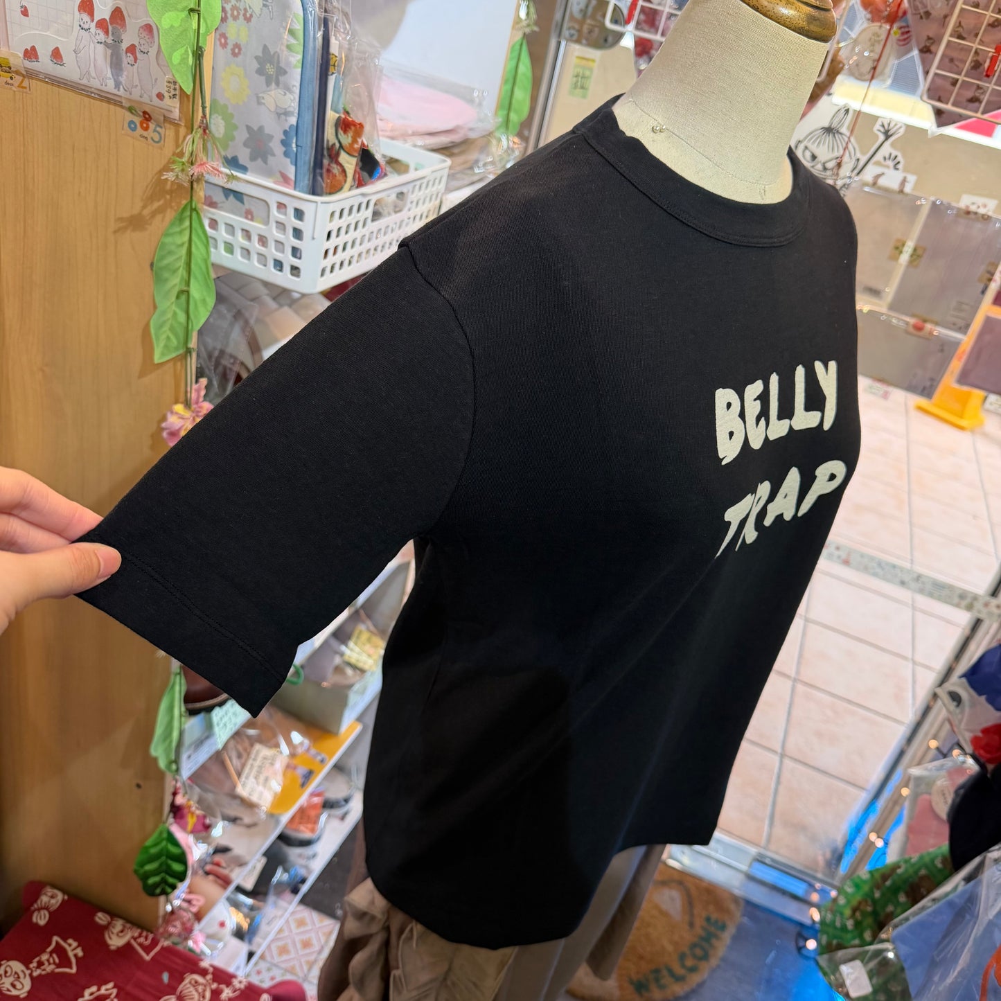 Nouvelles du Paradis Belly Trap T-shirt, 2 Colors, made in Japan