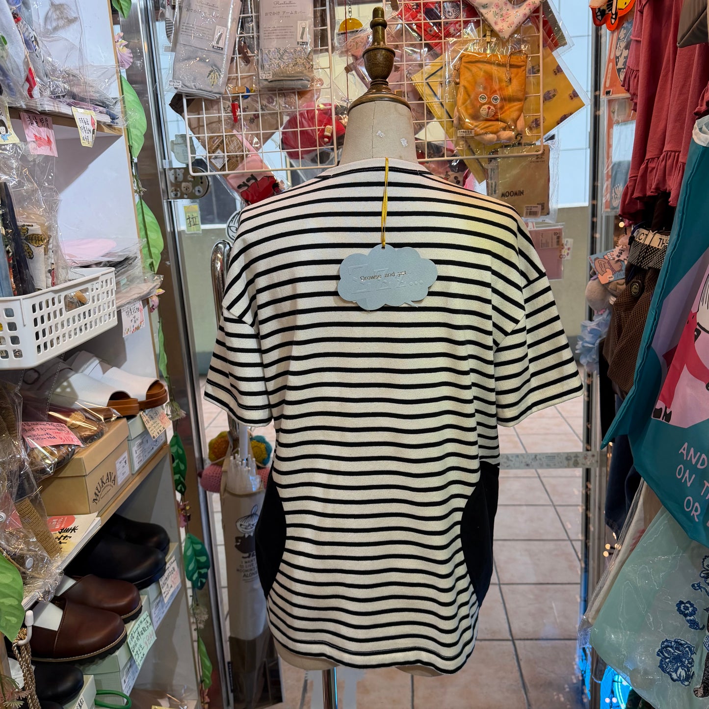 Drowse and yet… Striped Heart T-shirt, made in Japan