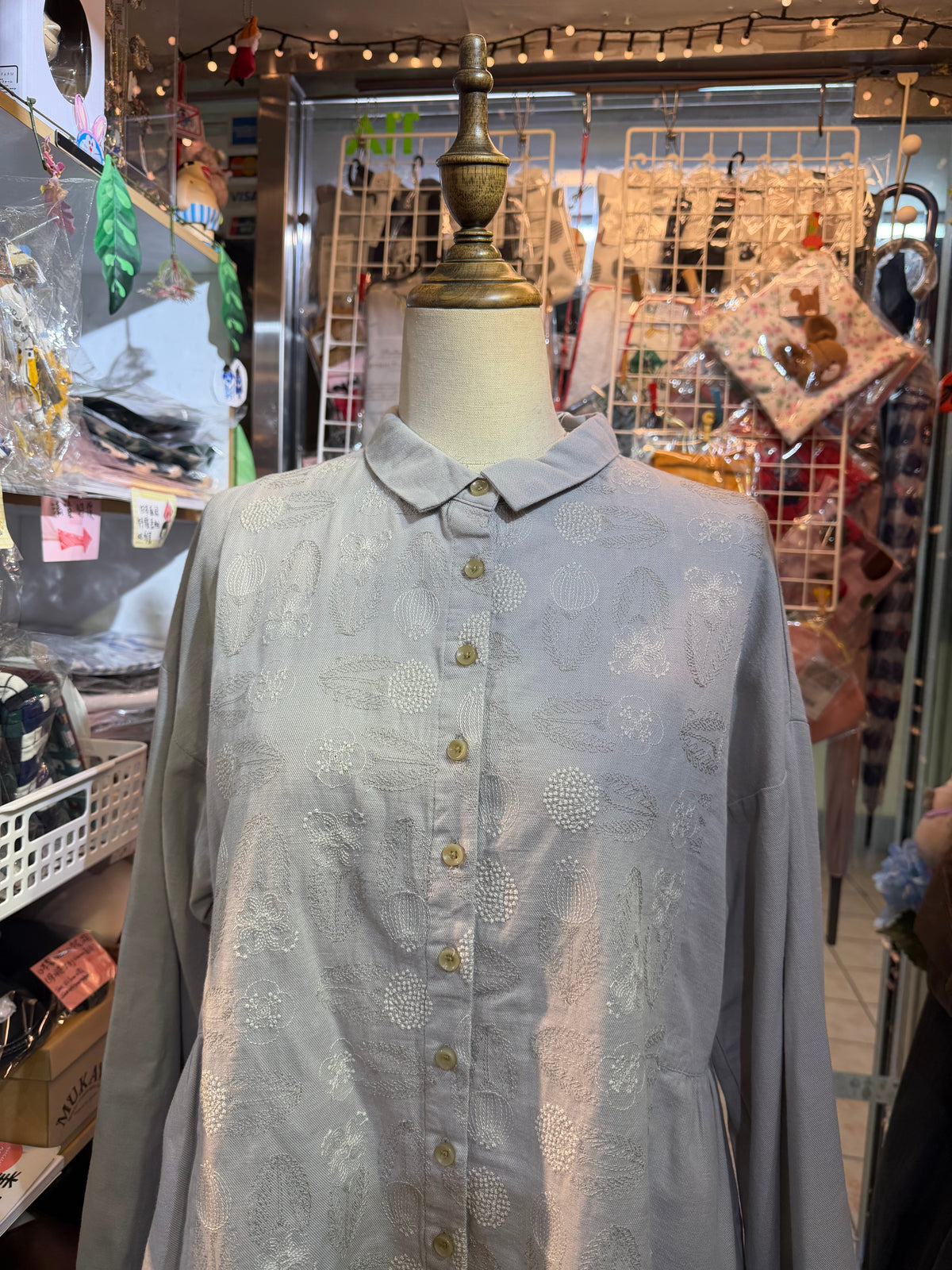 Sale- Sun Valley Tukuroi Embroidery Grey Shirt