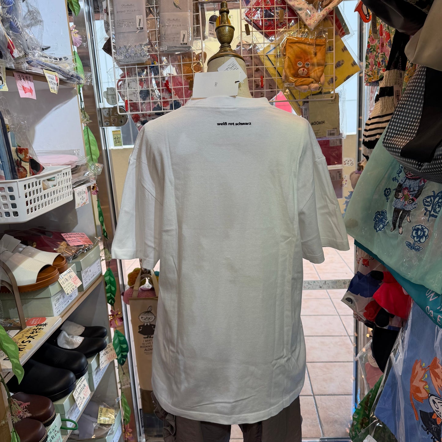 Iki 3D Cupra Embroidery Flower T-shirt, 2 Colors, size S, M, made in Japan