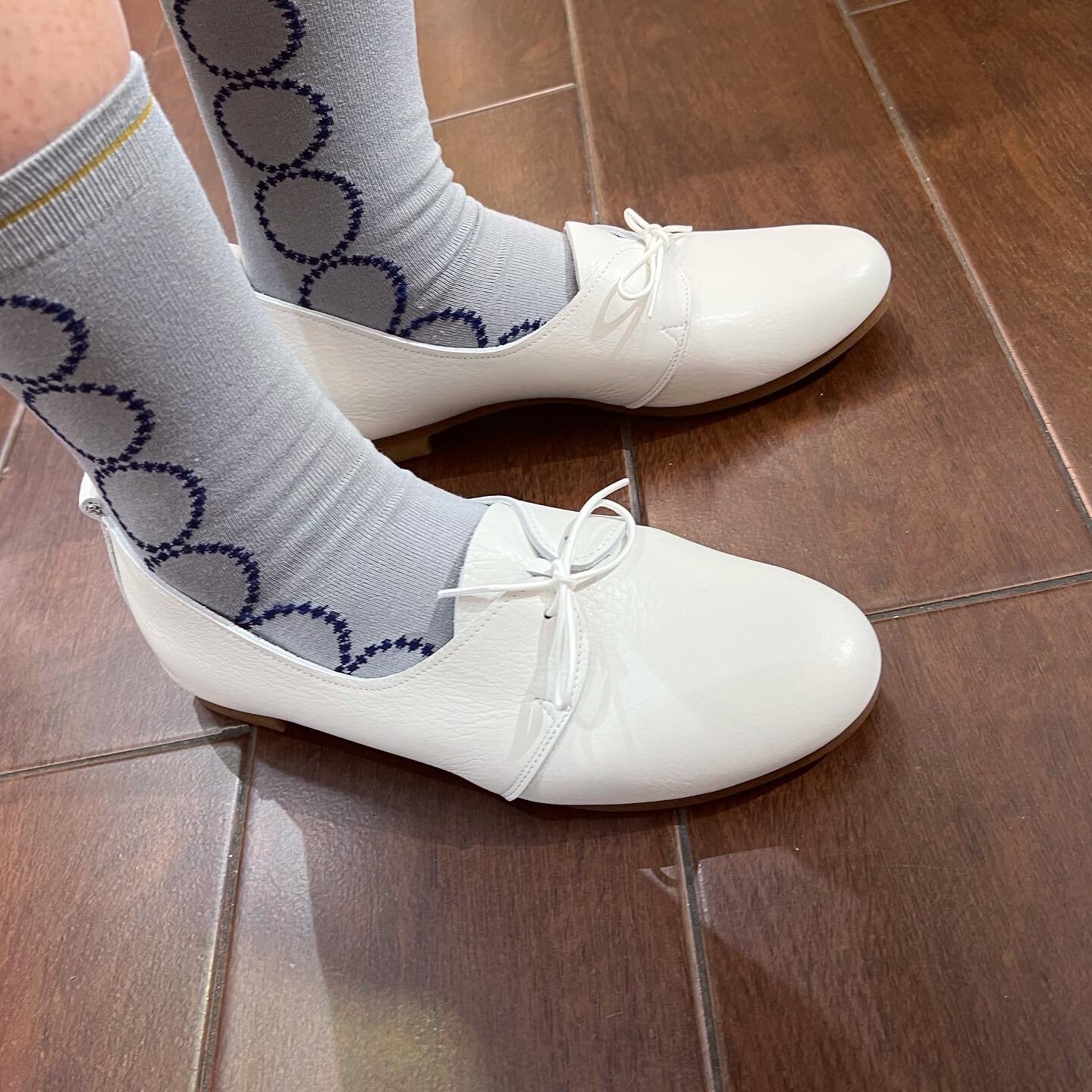 Sale- Paris a velo White Leather Shoes, made in Japan