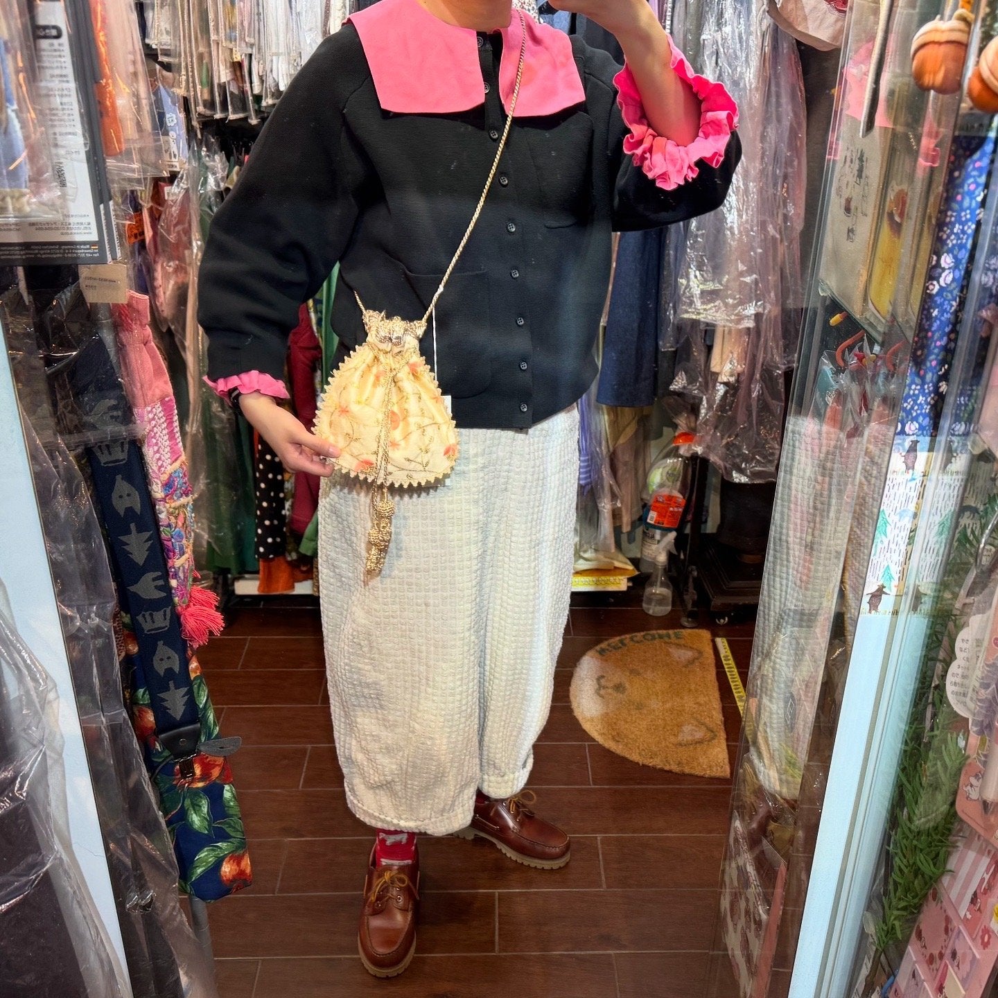 ne Quittez pas Drawstring Bag, made in India