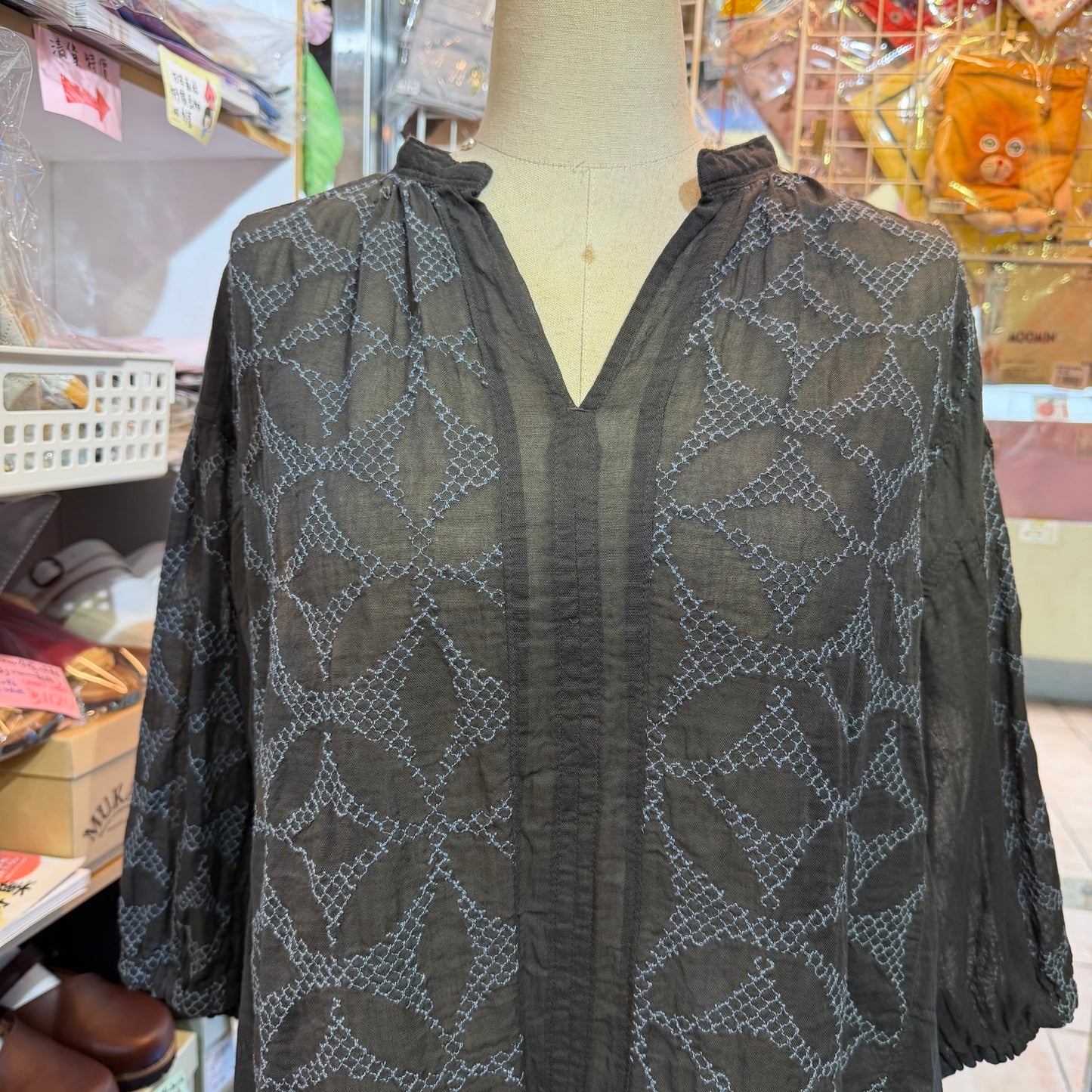 Estroislose Embroidery Charcoal Blouse, made in Japan
