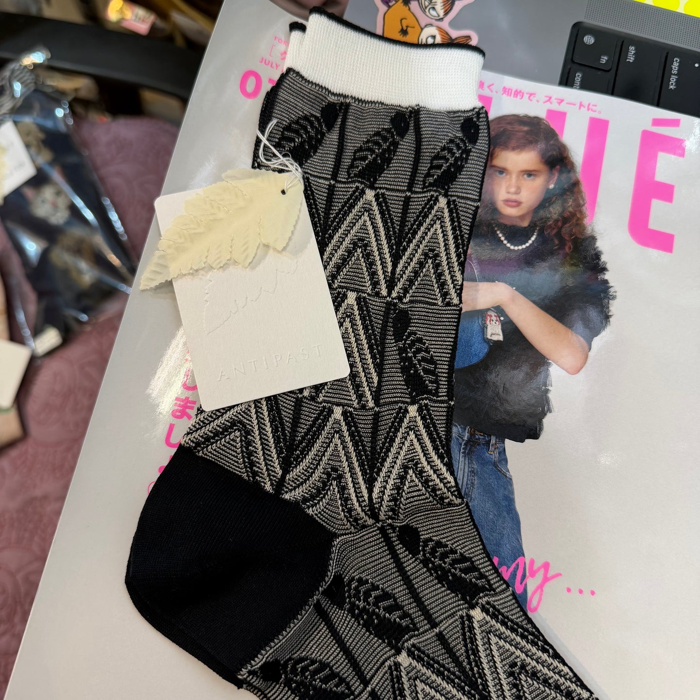 Antipast Leaf Bird Black Socks, made in Japan