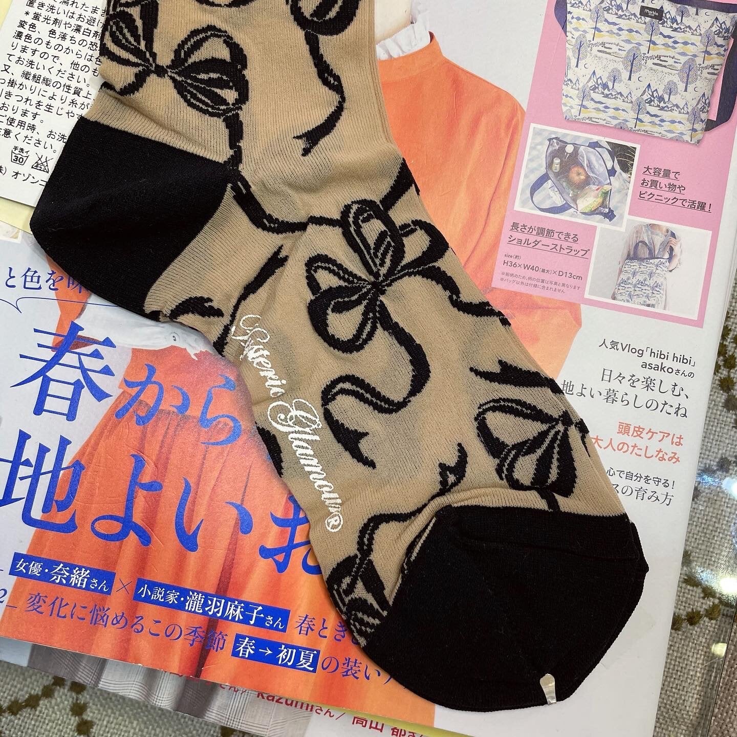 $99 only- Hysteric Glamour Ribbons Socks, made in Japan