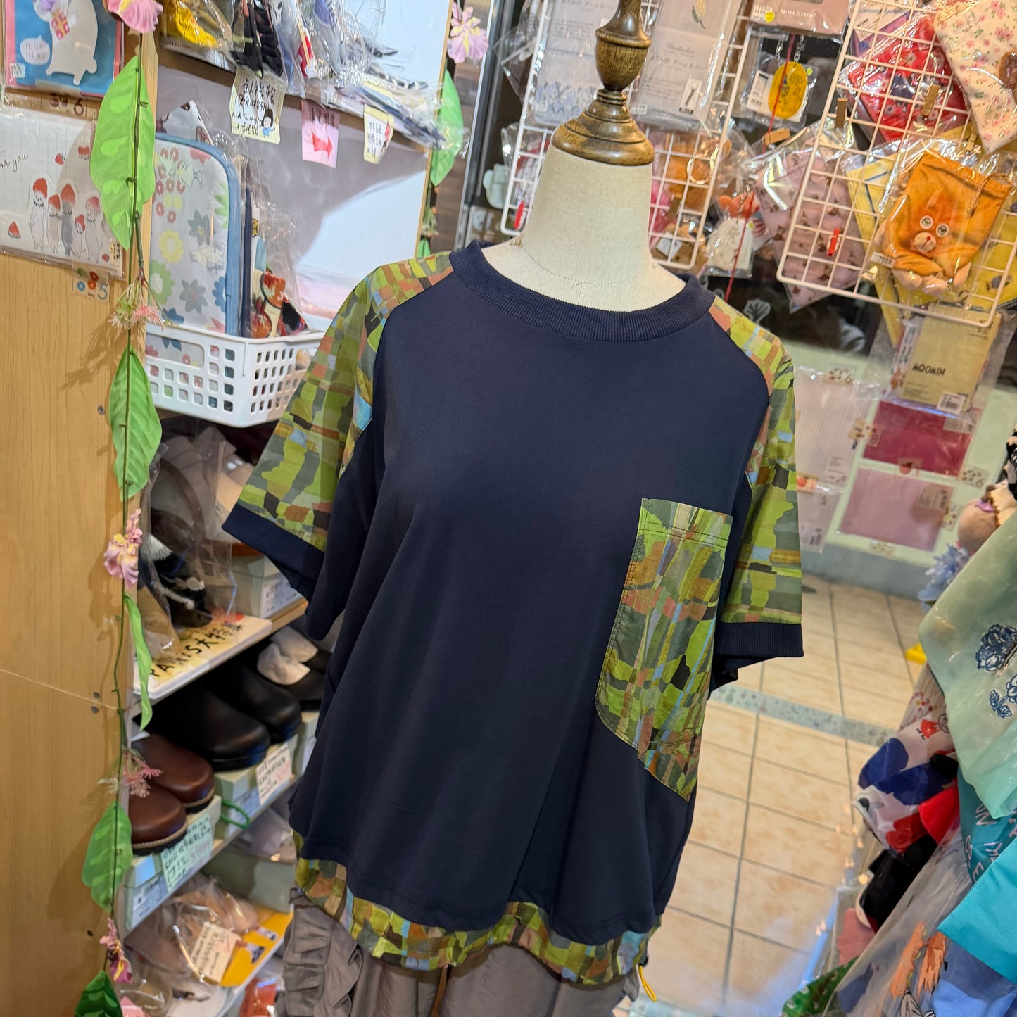 Garance et VoLette Camouflage X Navy Sweatshirt
