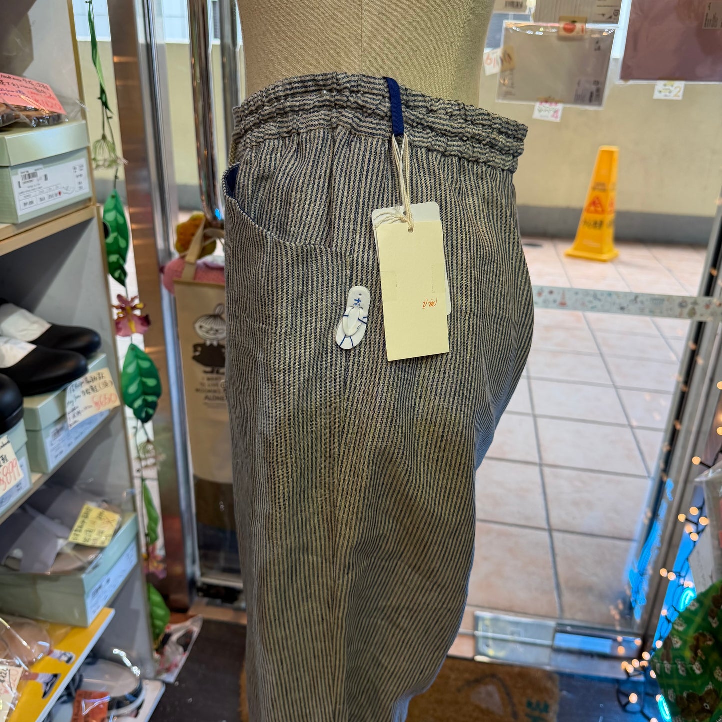 VM Linen Slim Cut Striped Pants, size 3, made in Japan