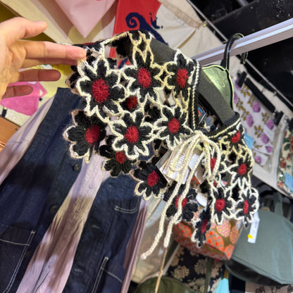 Bulle de Savon Nepal Hand Knit Scarf, made in Nepal