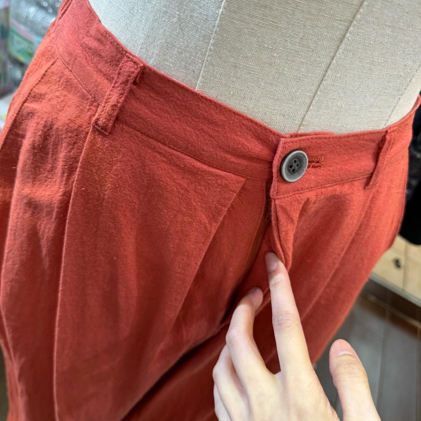 EXTRA20- Ina Red Linen Pants, made in Japan
