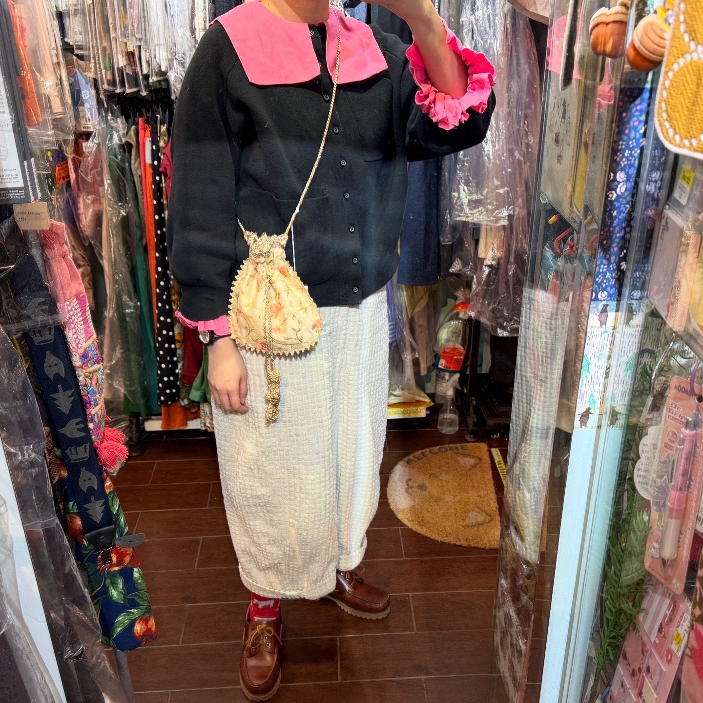 ne Quittez pas Drawstring Bag, made in India