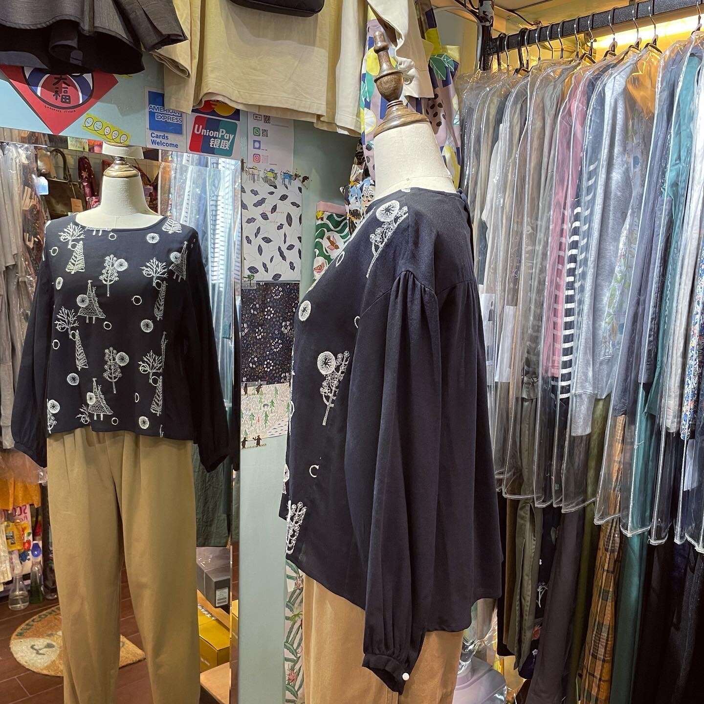 EXTRA20- Haupia Forest Embroidery Black Top, made in Japan