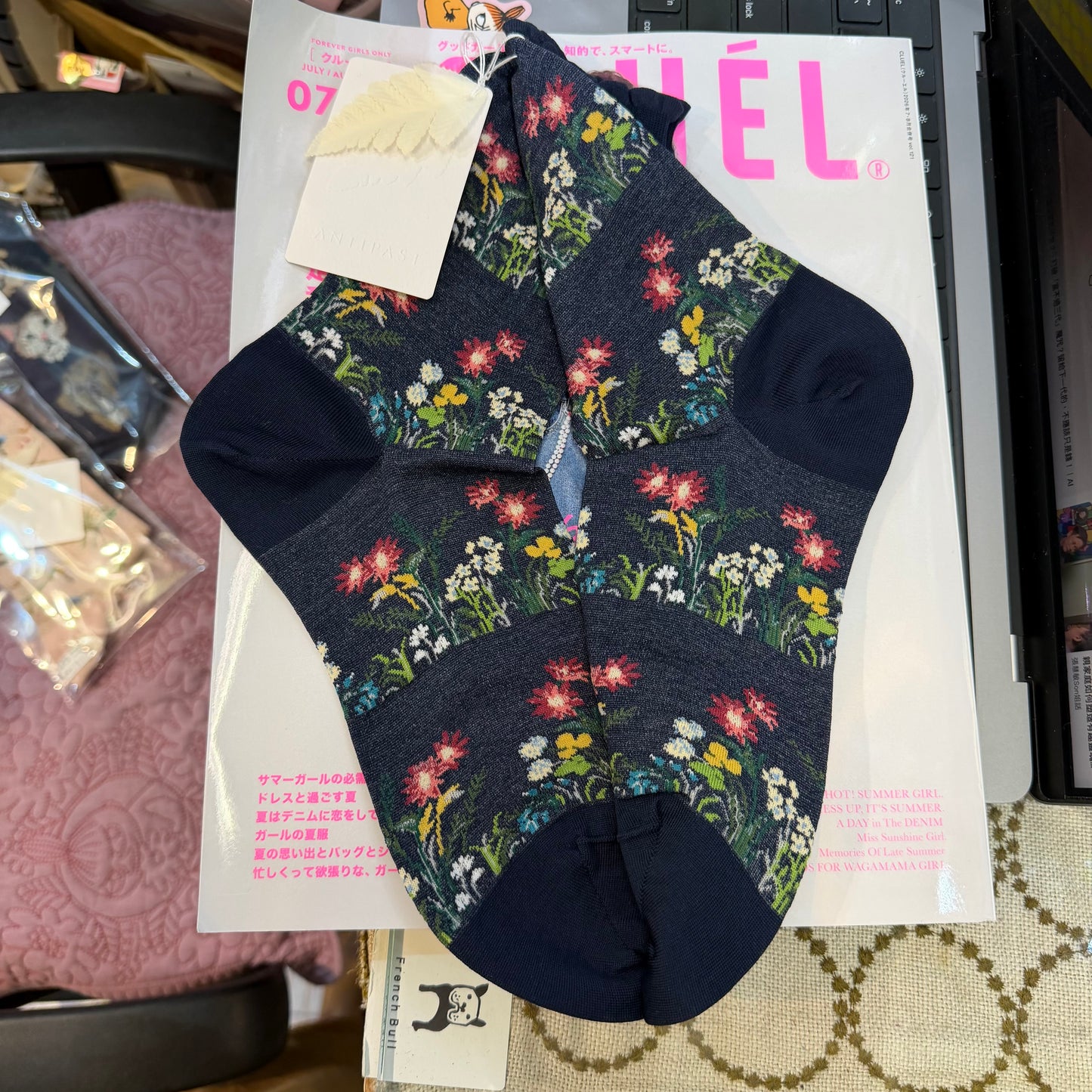 Antipast Wild Flowers Navy Socks, made in Japan