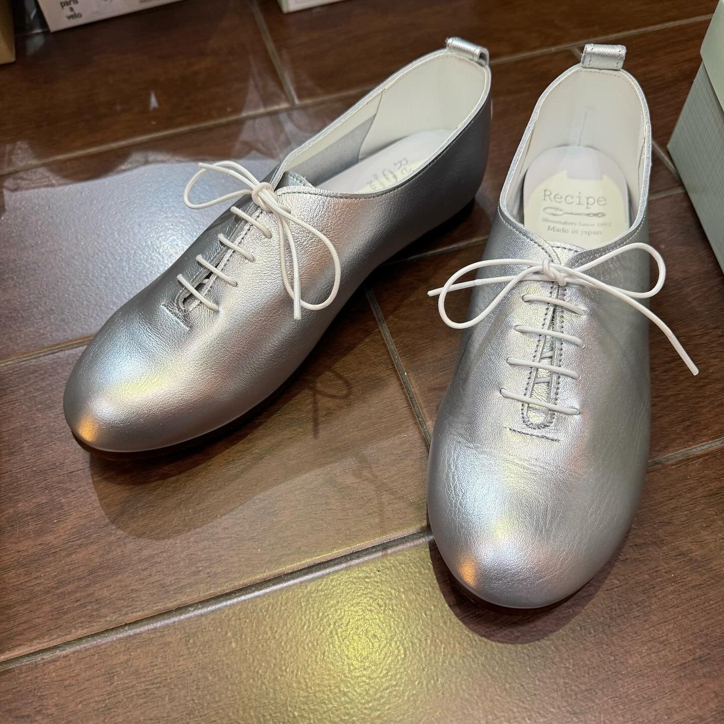 Recipe Silver Leather Shoes, size 25cm only , made in Japan