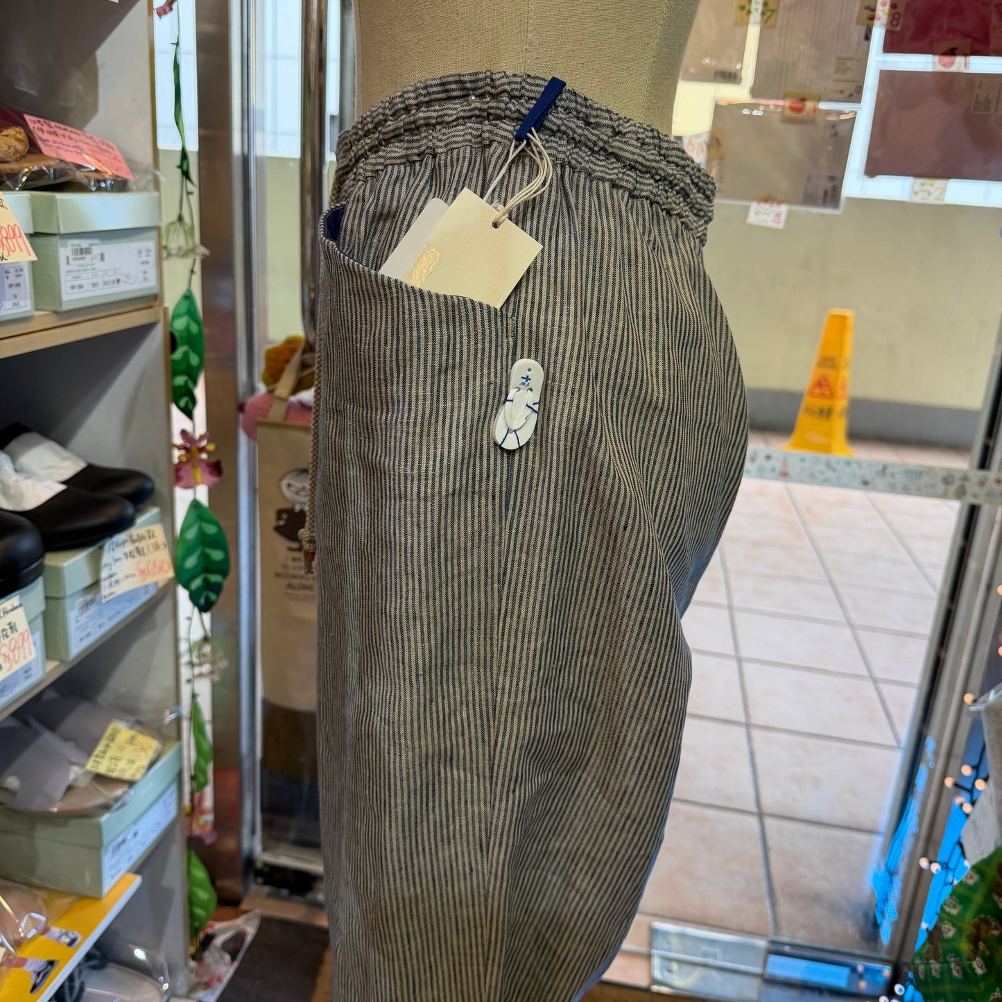 VM Linen Slim Cut Striped Pants, size 3, made in Japan