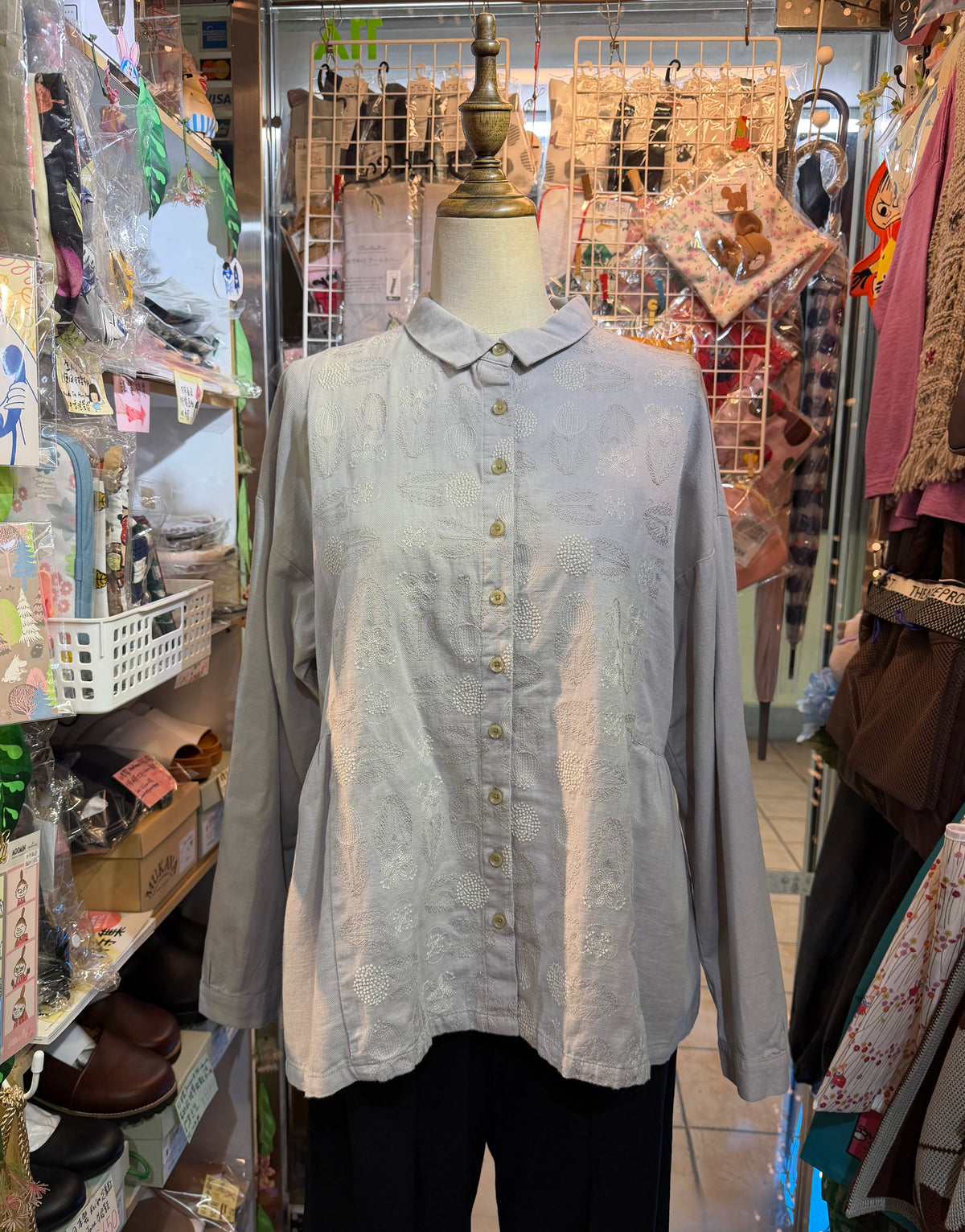 Sale- Sun Valley Tukuroi Embroidery Grey Shirt