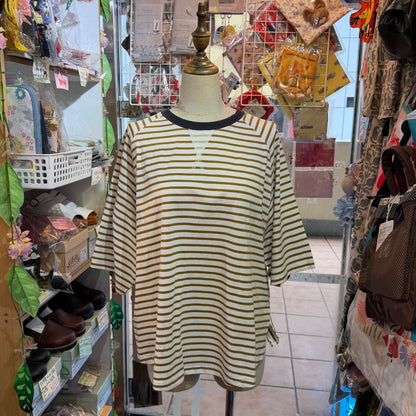 Le colis Beige Striped T-shirt, Cool Comfort Fabric