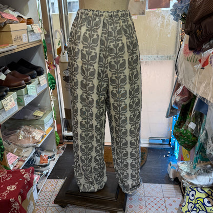 e’ternite’ de Soi-e Jacquard Pants, made in India