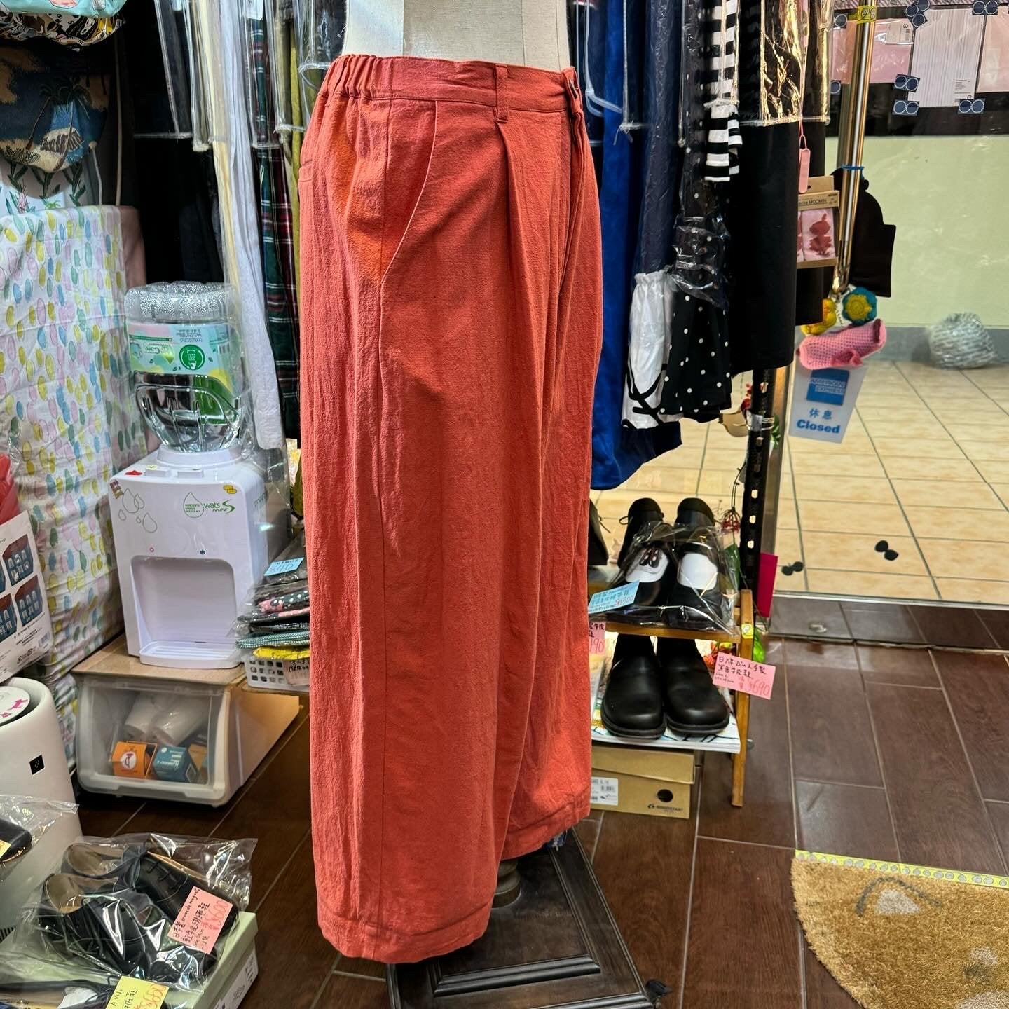 EXTRA20- Ina Red Linen Pants, made in Japan