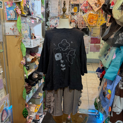 Tumugu Flowers and Birds Black T-shirt, made in Japan