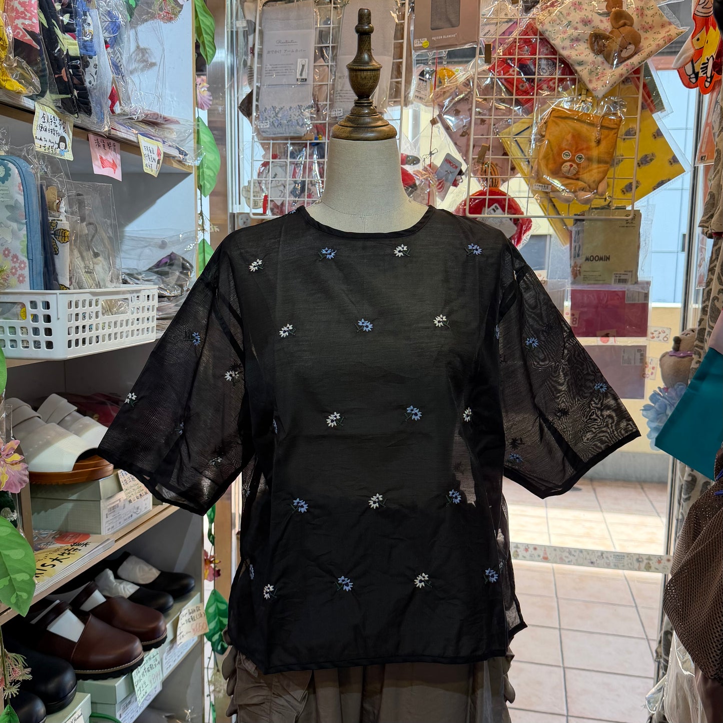 Doux bleu Embroidery Blouse, 2 Colors, made in India