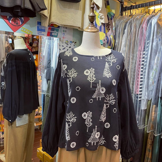 EXTRA20- Haupia Forest Embroidery Black Top, made in Japan