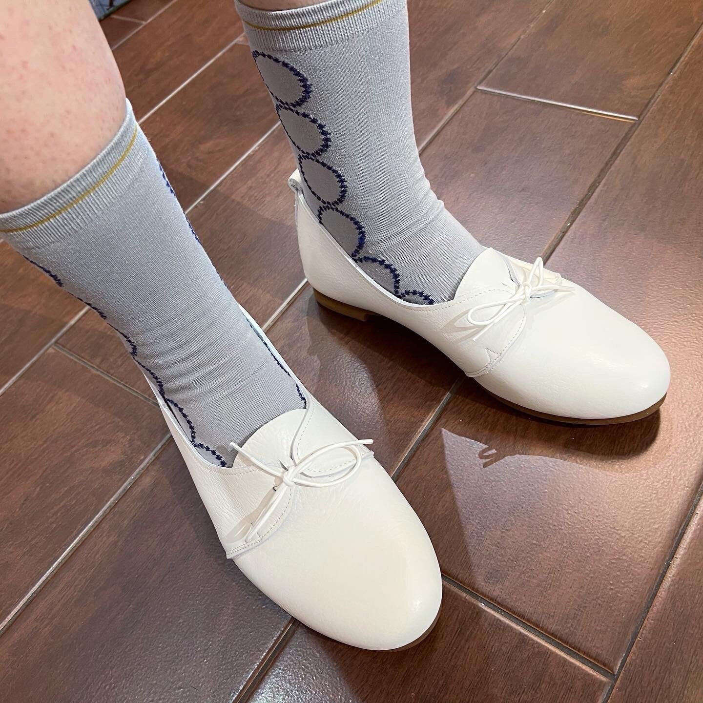 Sale- Paris a velo White Leather Shoes, made in Japan