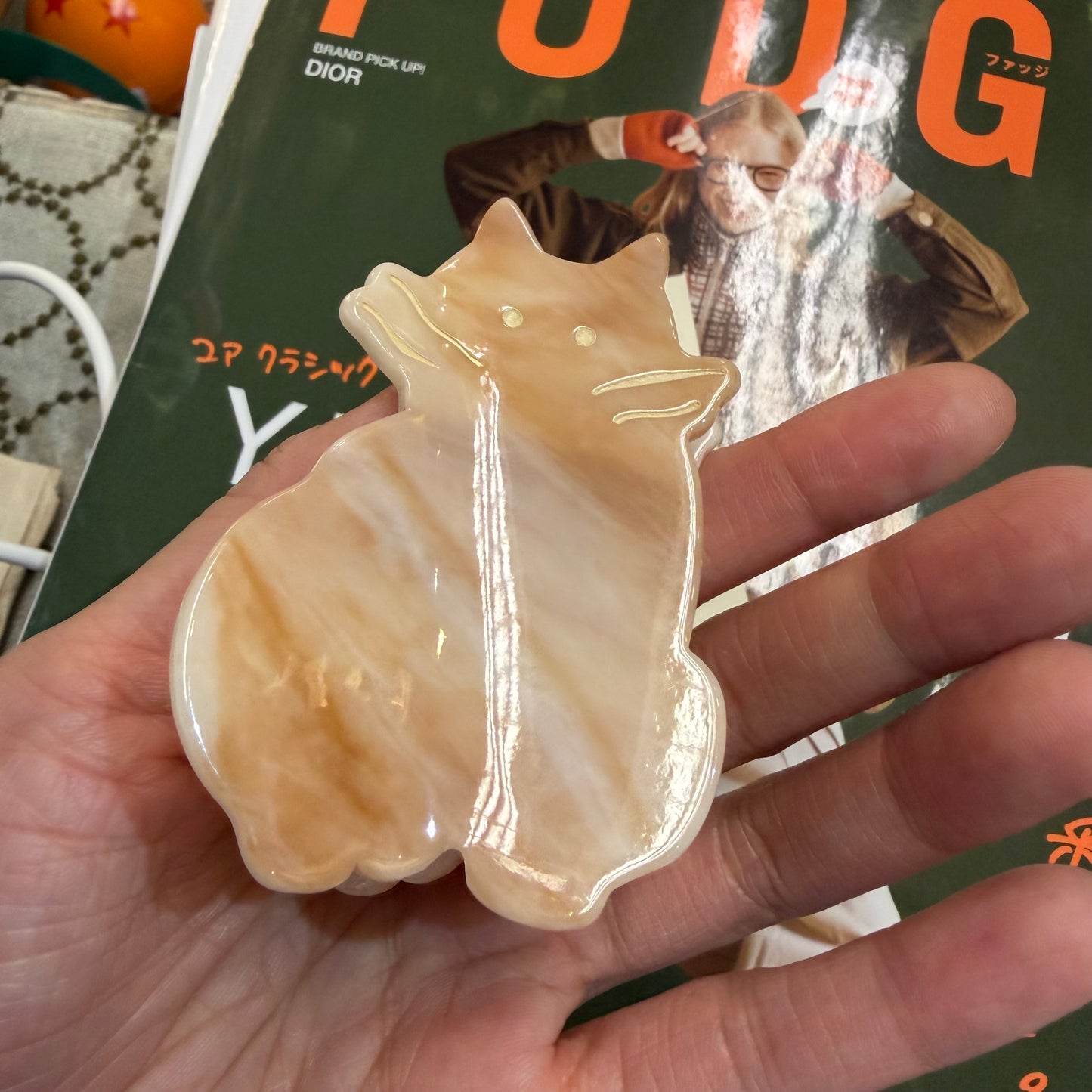 Fig London Beige Cat Hair Clip, made in Japan